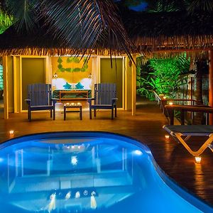 One-Bedroom Bungalow Private Pool Outdoor Spa Bath Honeymoon